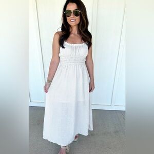 Elegant White Maxi Dress